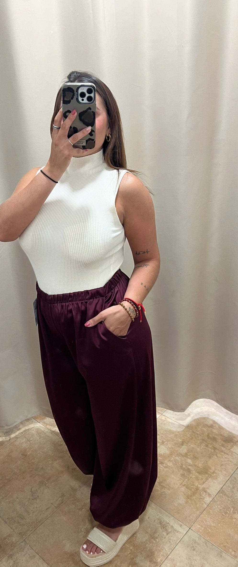 Pantalon Satinado Burdeos